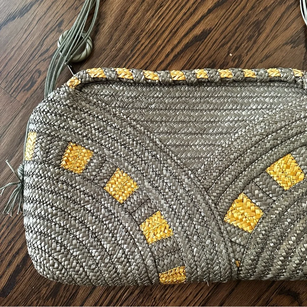Barbara Bolan For Bolan Too Italy Woven Straw Vintage Shoulder Bag Boho chic